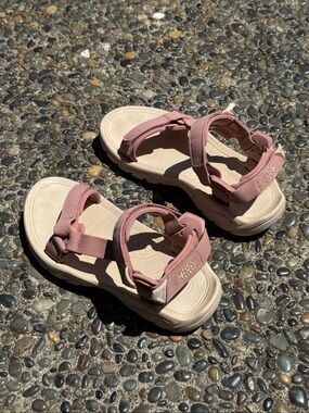 FP Movement X Teva Terra Fi 5 Sandals - USED